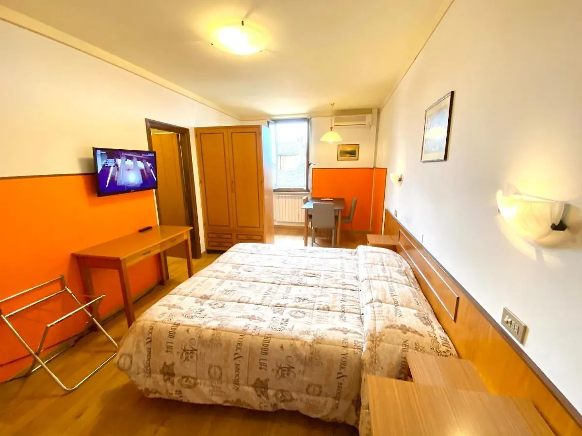 Residence Signa Perugia 2*,